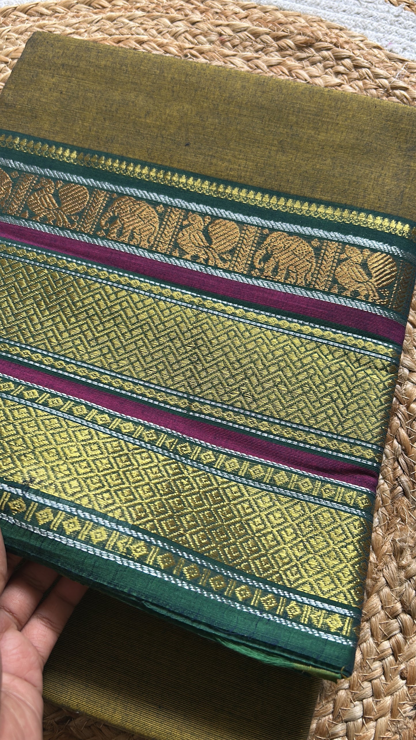 Gauri - Pure Kanchi Cotton Handloom ( Kai Magga) Saree