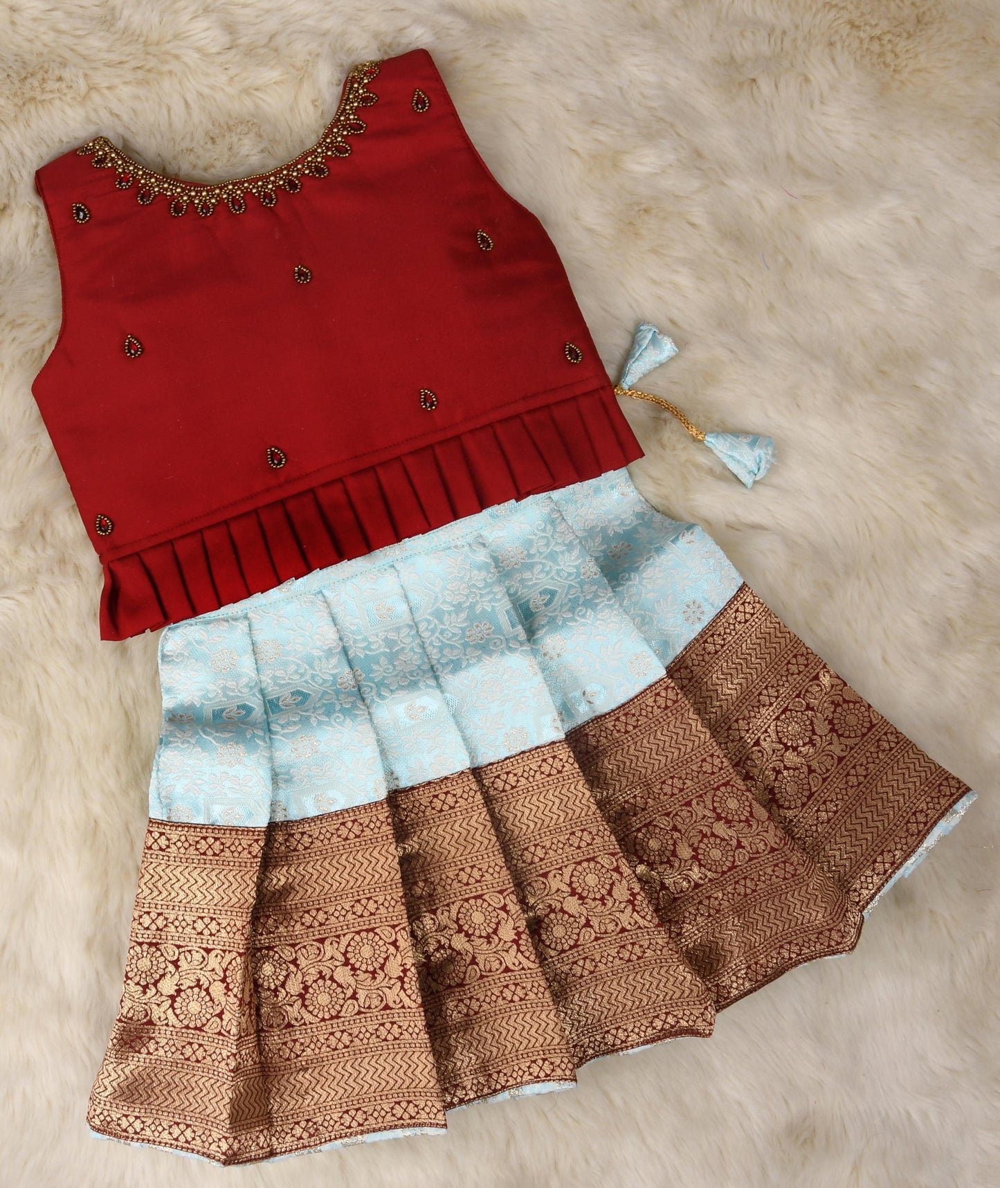 kids ethnic wear, pattu pavadai for kids, traditional dress for baby girl, ethnic wear for girls, pattu langa blouse designs for kids, baby lehenga, baby lehenga, 1st birthday dress for baby girl, baby langa blouse, lehenga choli for girls, indian dresses for girls, traditional dress for girls