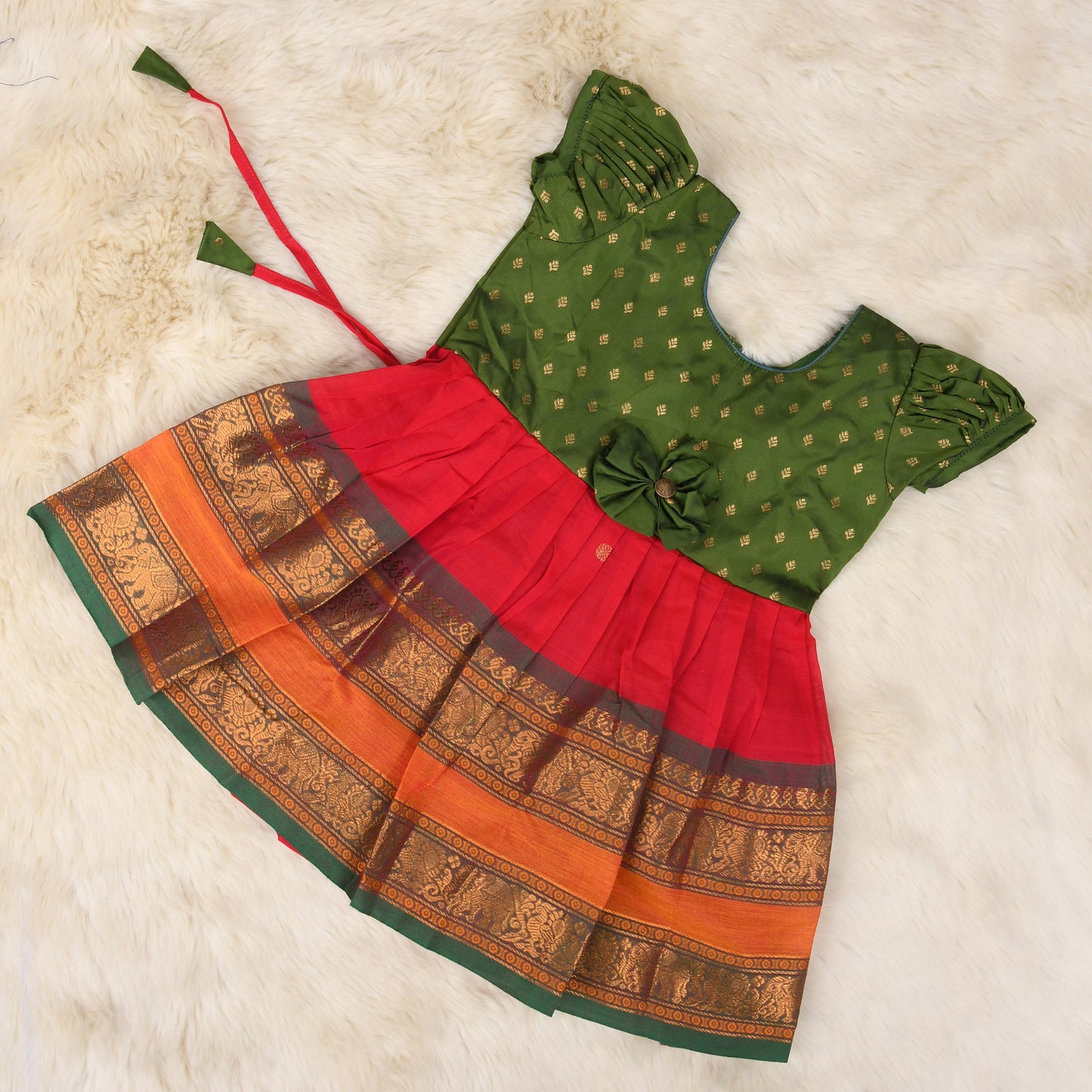 kids ethnic wear, pattu pavadai for kids, traditional dress for baby girl, ethnic wear for girls, pattu langa blouse designs for kids, baby lehenga, baby lehenga, 1st birthday dress for baby girl, baby langa blouse, lehenga choli for girls, indian dresses for girls, traditional dress for girls