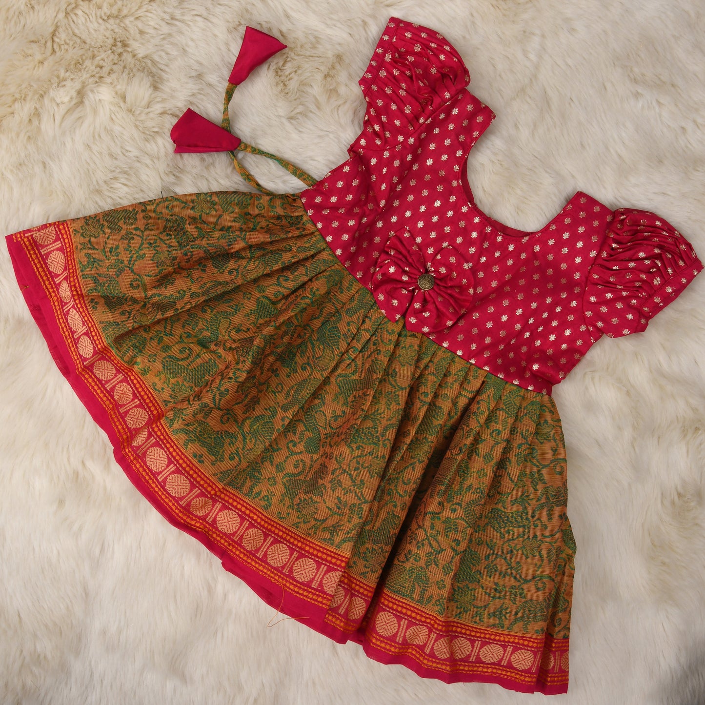 kids ethnic wear, pattu pavadai for kids, traditional dress for baby girl, ethnic wear for girls, pattu langa blouse designs for kids, baby lehenga, baby lehenga, 1st birthday dress for baby girl, baby langa blouse, lehenga choli for girls, indian dresses for girls, traditional dress for girls