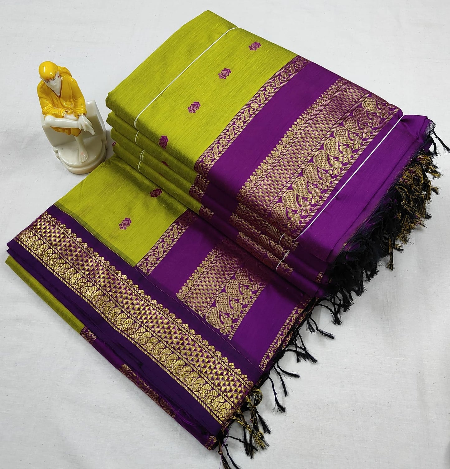 Green and wine - Premium Cotton Silk Saree with Contrast Blouse