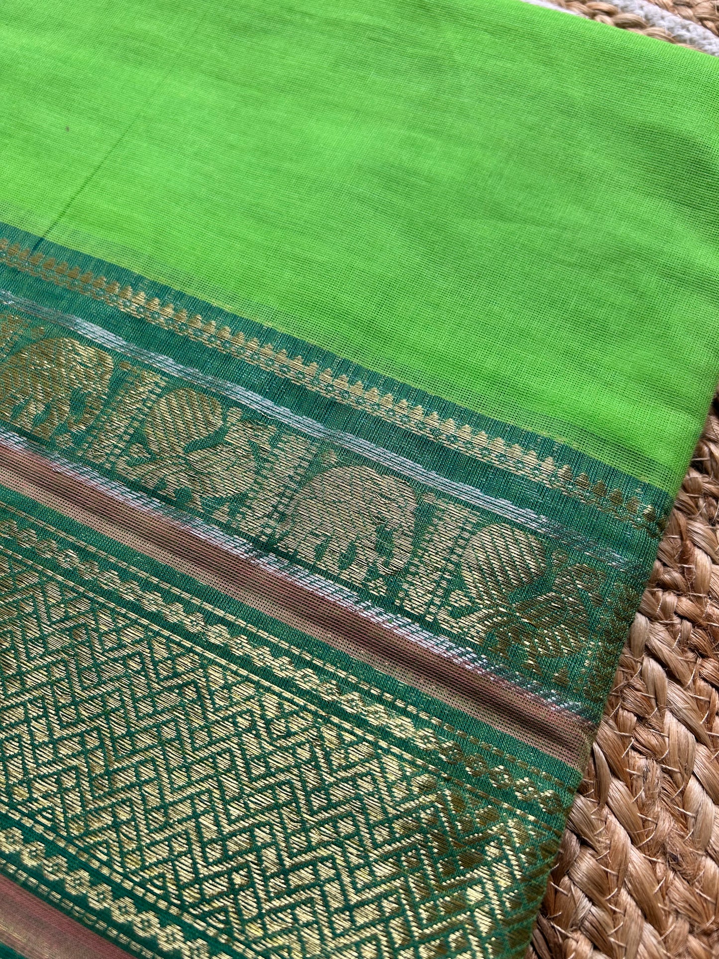 Bhuvaneshwari - Pure Kanchi Cotton Handloom ( Kai Magga) Saree
