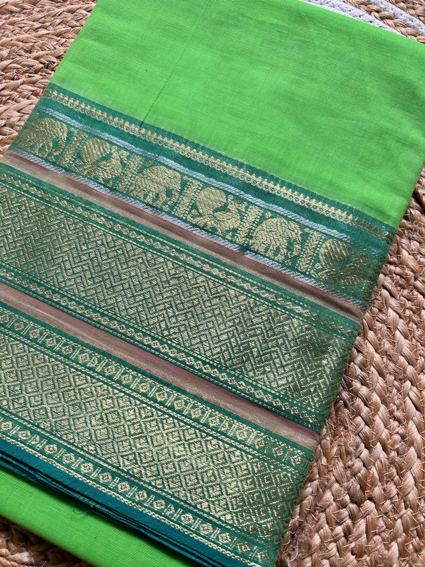 Bhuvaneshwari - Pure Kanchi Cotton Handloom ( Kai Magga) Saree