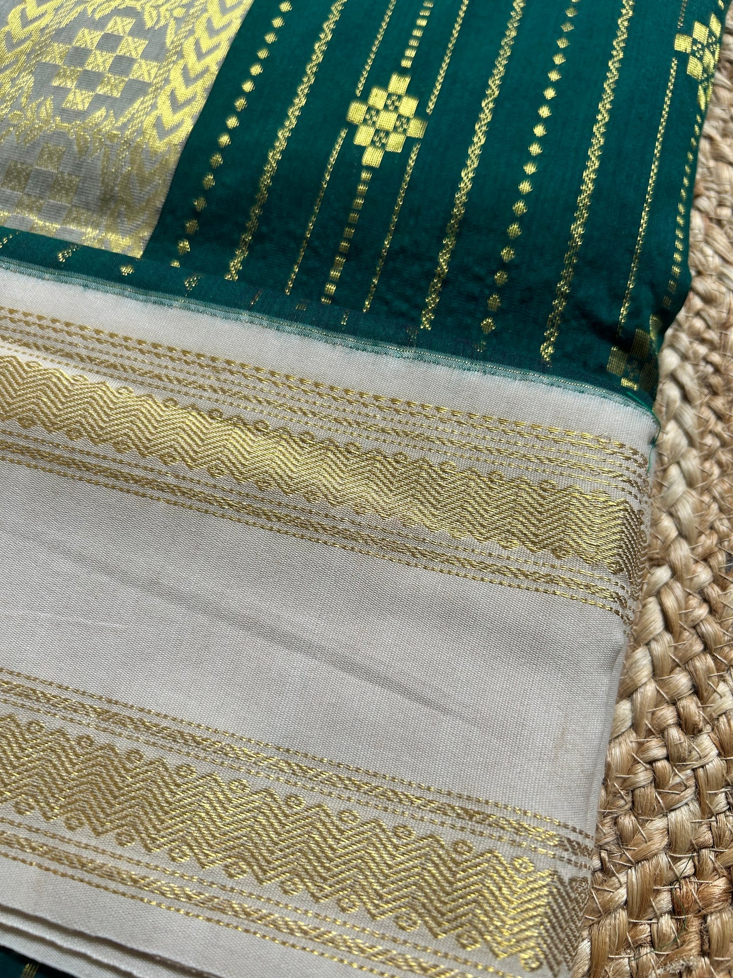 Emerald Green Handloom Silk Cotton Saree with Gold Zari Leaf Border