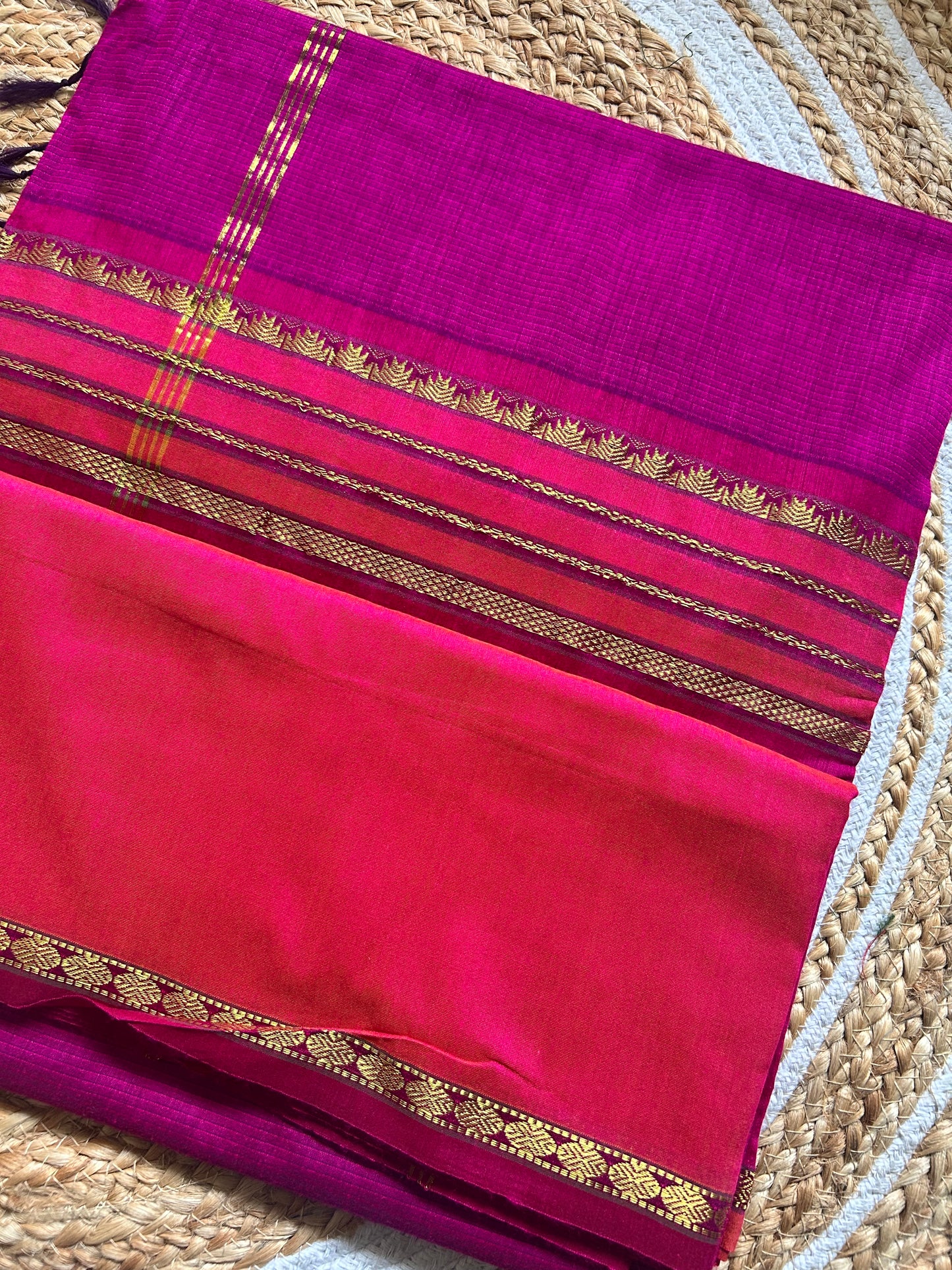 Magenta Pink Handloom Silk Cotton Saree with Gold Zari Leaf Border