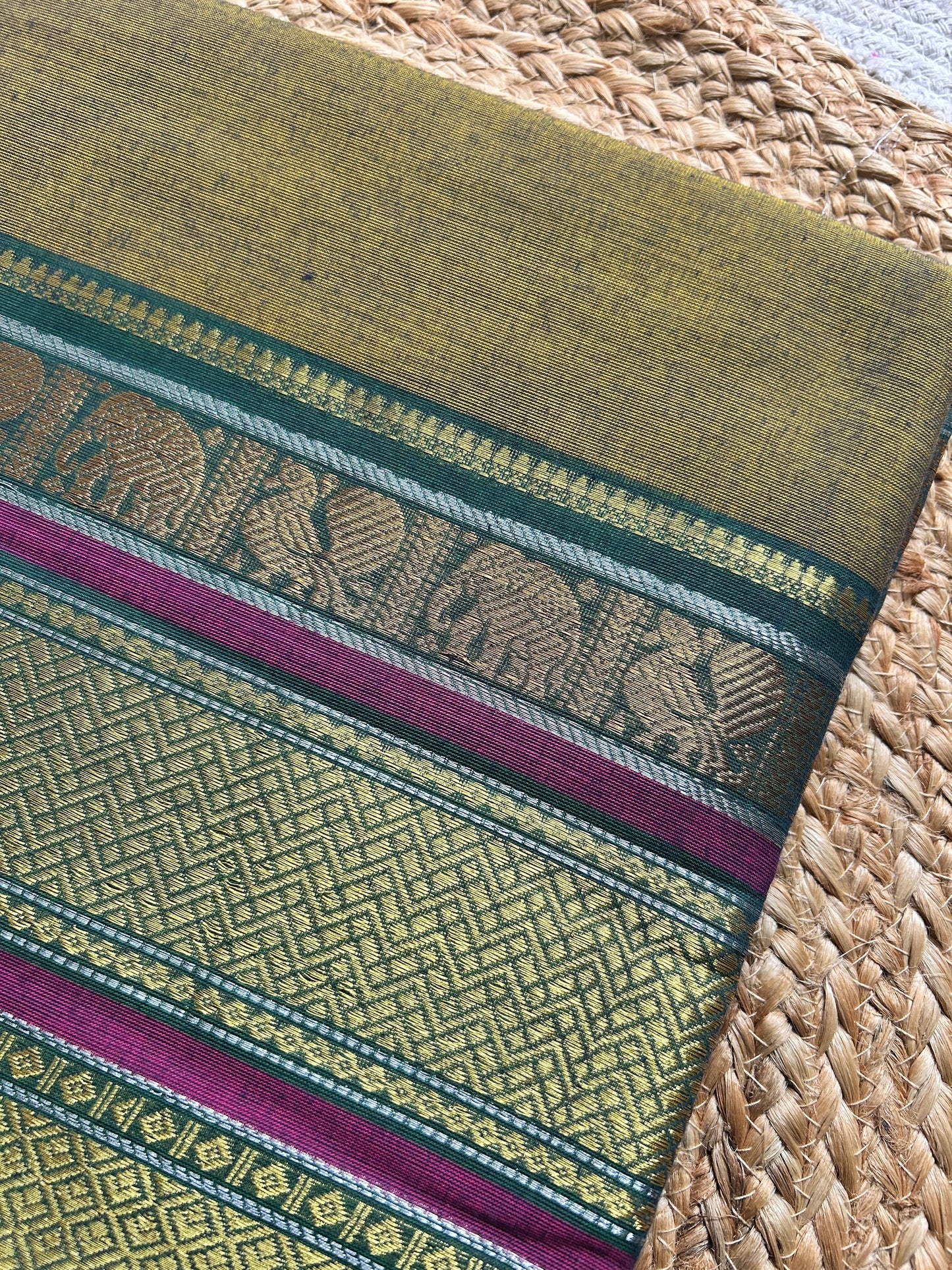 Gauri - Pure Kanchi Cotton Handloom ( Kai Magga) Saree