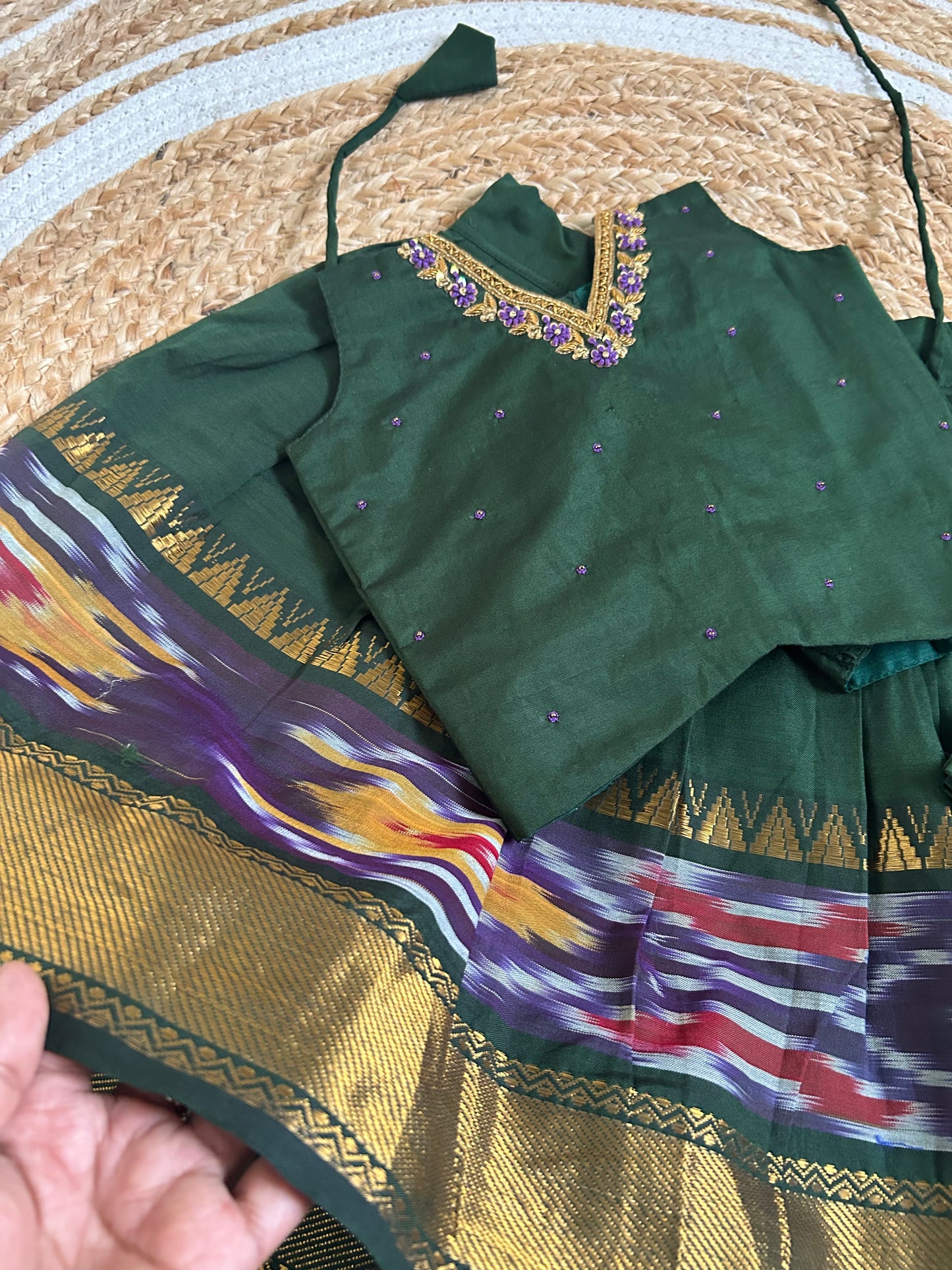 Pochampally border ಹಸಿರು (hasiru) kanchi silk cotton sleeveless heritage langa blouse for baby girl