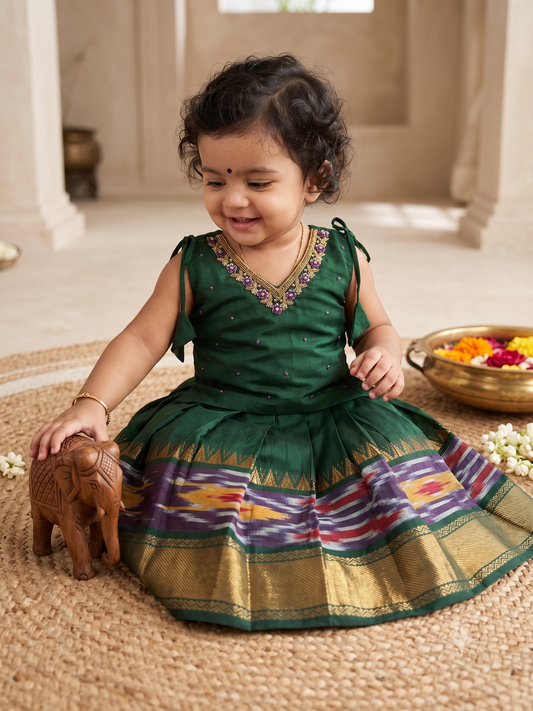 Pochampally border ಹಸಿರು (hasiru) kanchi silk cotton sleeveless heritage langa blouse for baby girl