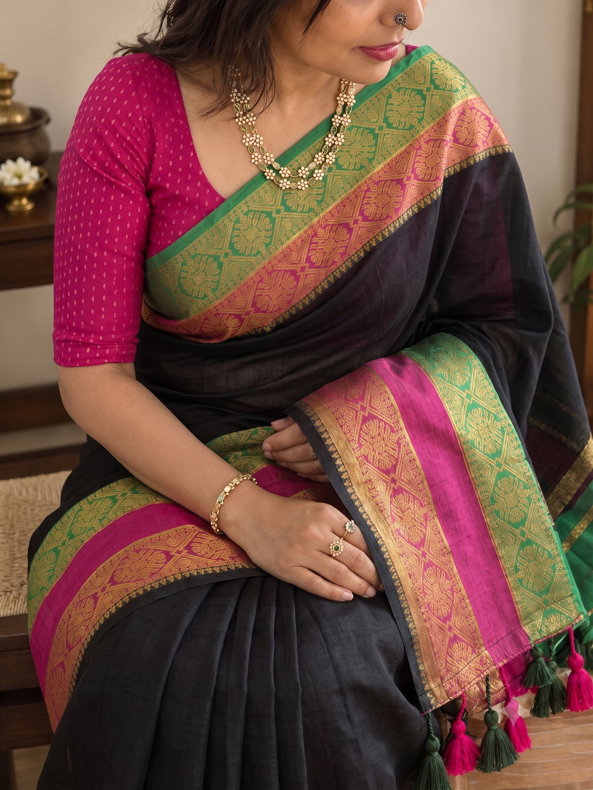 Black soft mull cotton with kanchi border light weight saree - Green and pink
