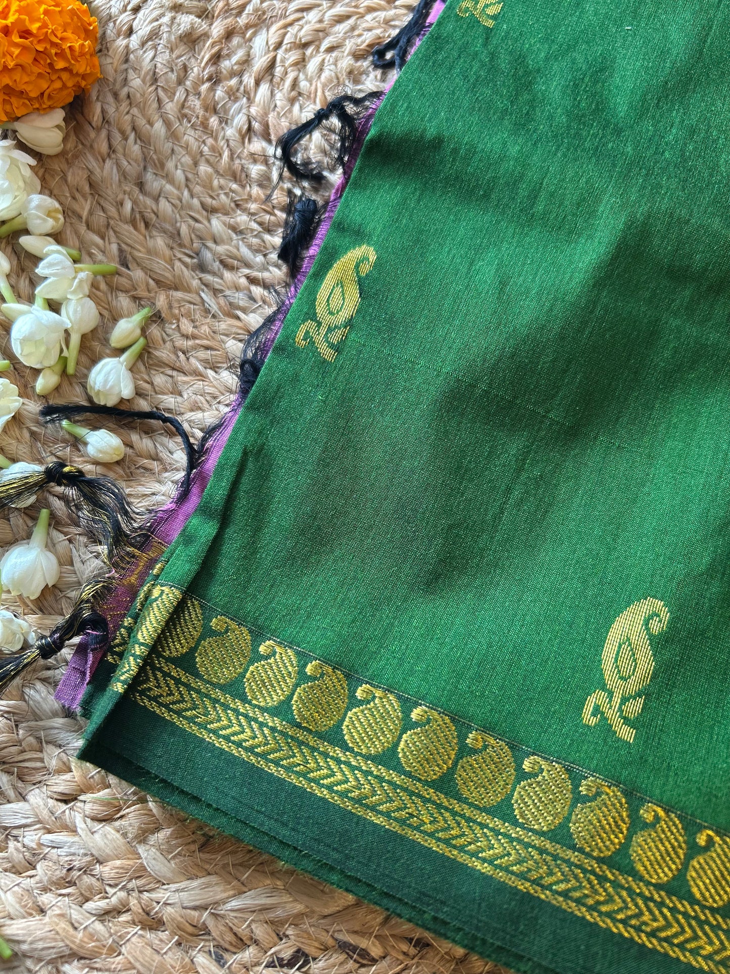 Bottle green with onion pink - Premium Cotton Silk Saree with Contrast Blouse