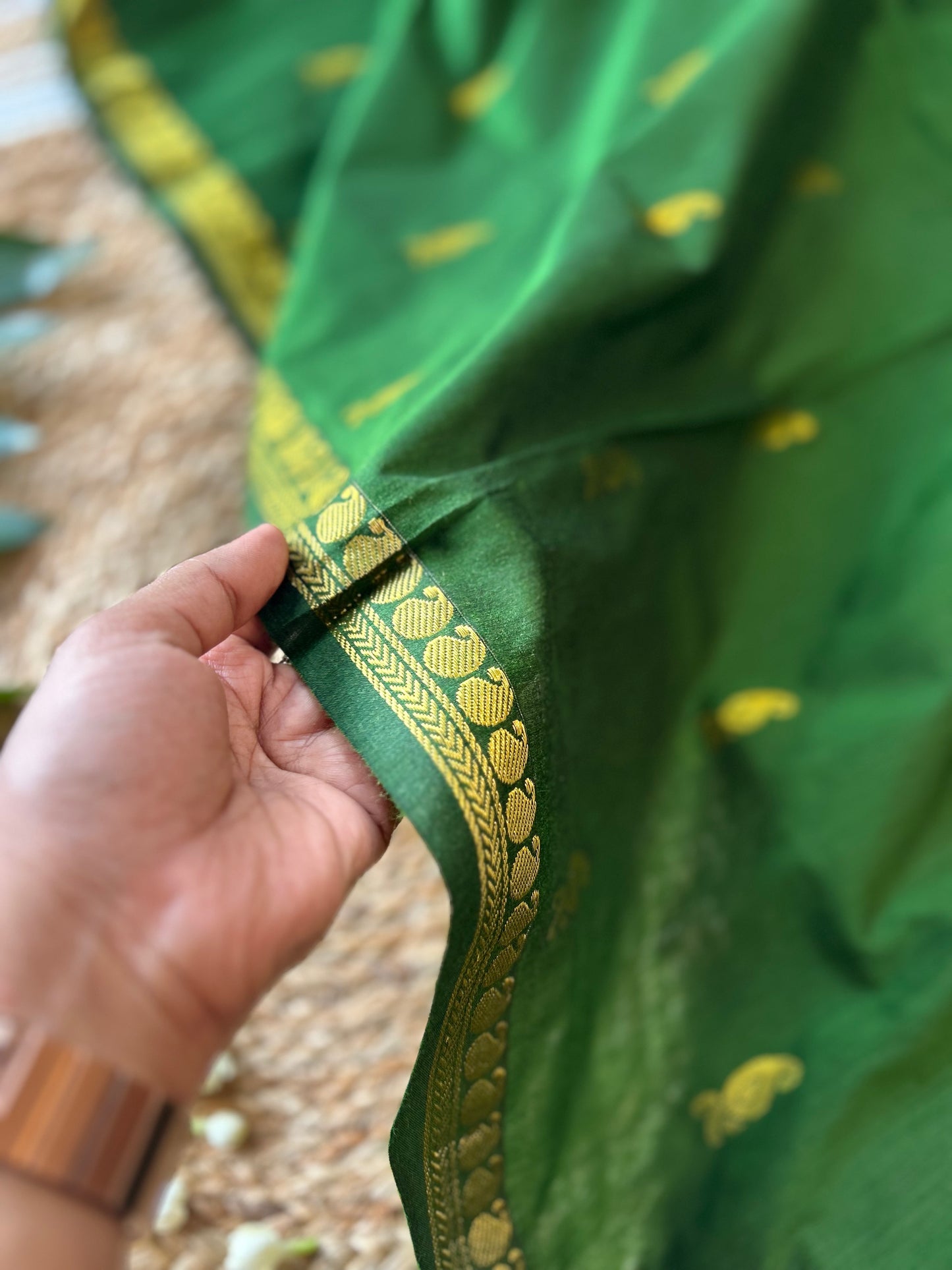 Bottle green with onion pink - Premium Cotton Silk Saree with Contrast Blouse
