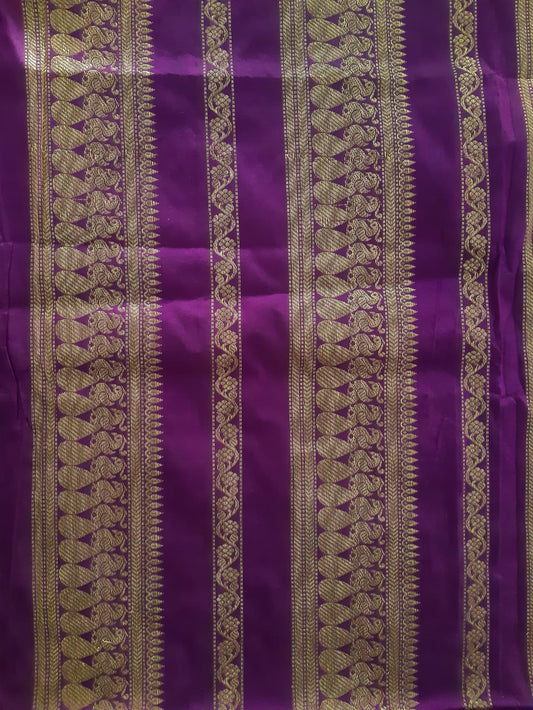Pallu Wine and Blouse plain