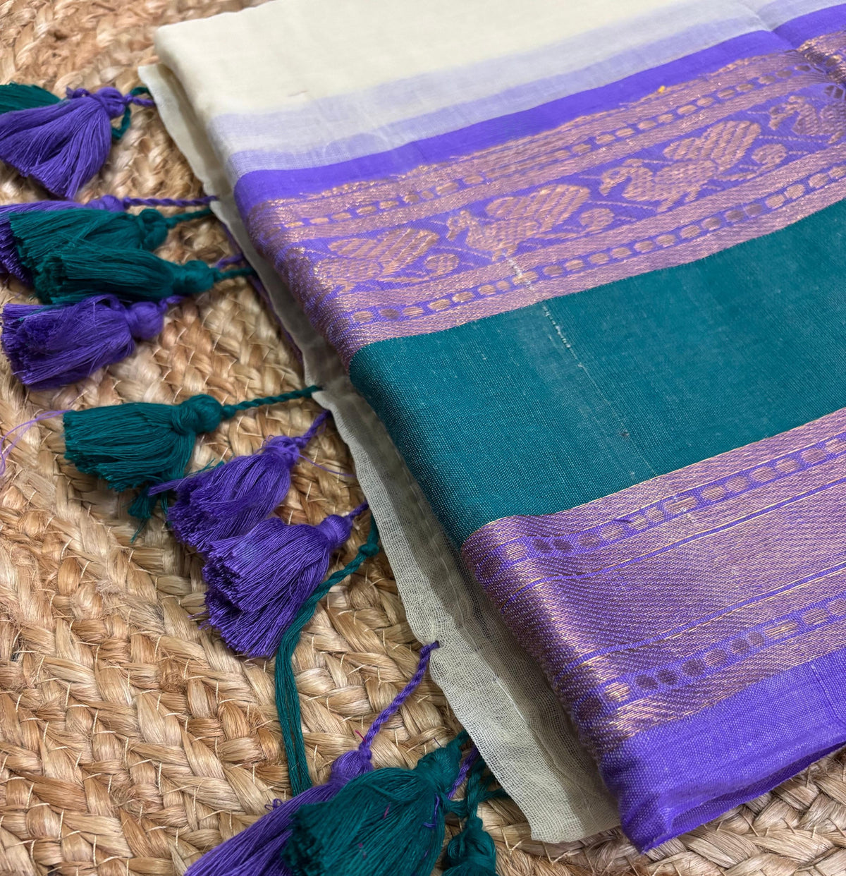 Off white soft mul cotton with kanchi border light weight saree - Green and purple