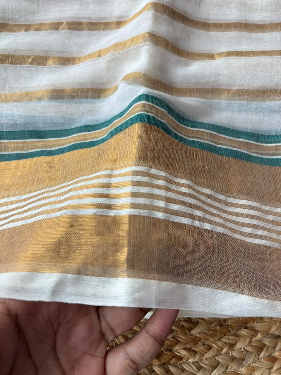 Off white soft mul cotton with kanchi border light weight saree - Green and gold